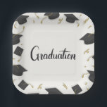 Plato De Papel White Cap & Confetti Graduation<br><div class="desc">🎓Celebrate your graduate’s big moment with these stylish White Cap & Confetti Graduation Paper Plates. Designed with a clean white background and accented by a festive border of black graduation caps and shimmering gold streamers, these plates bring a bright, modern touch to any commencement celebration. The elegant “Graduation” script at...</div>