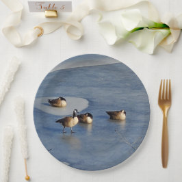Plato De Papel Winter Lake Geese y Goose Ice Napping