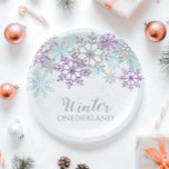 Plato De Papel Winter Onederland First Birthday Purple Blue<br><div class="desc">Platos de papel de invierno de la Fiesta del Primer Cumpleaños de Omán. Púrpura,  azul y plata copos de nieve.</div>