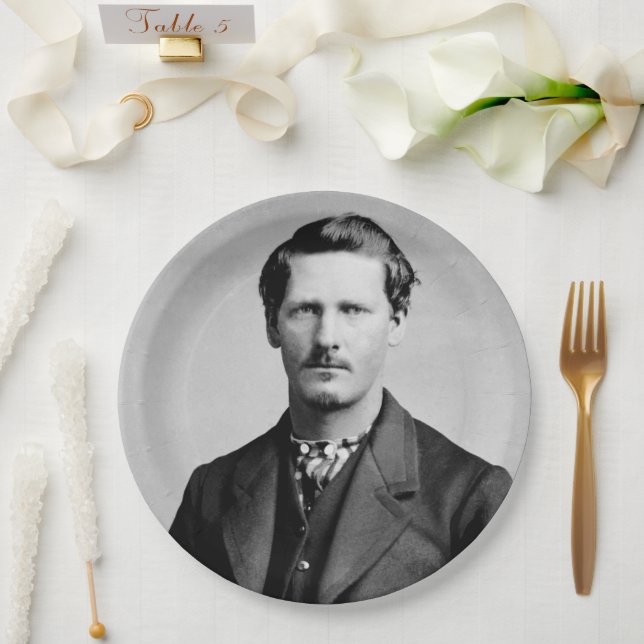 Plato De Papel Wyatt Earp: Alguacil, pistolero, dueño de salón (Boda)