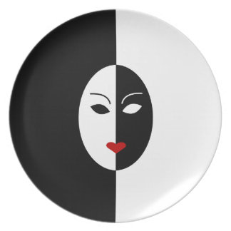 Plato Máscara blanca y roja negra