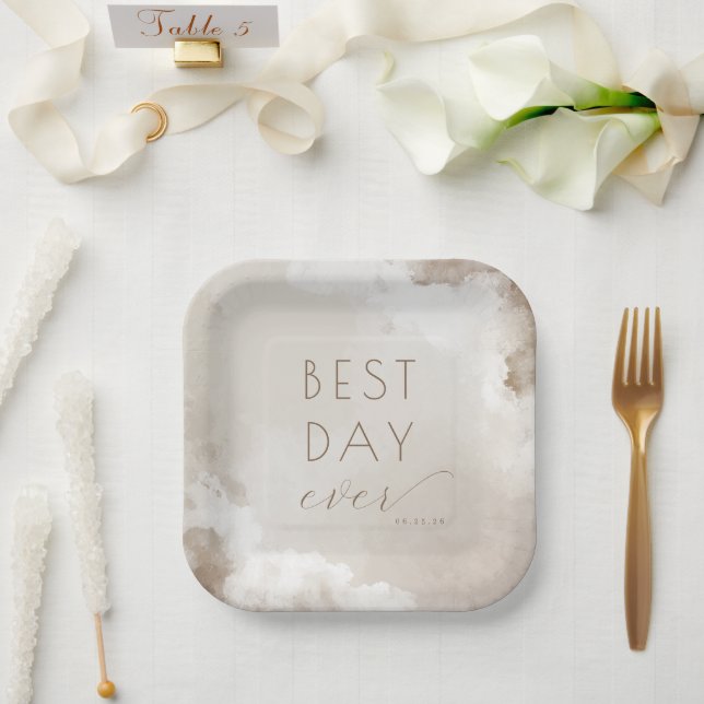 Platos de boda de acuarela beige alegres (Boda)