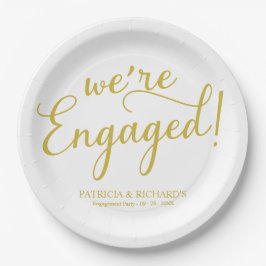 Platos de compromiso con letra dorada Simple We're