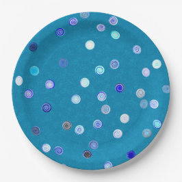 Platos de fiesta de papel azul con espirales de lu