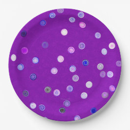 Platos de fiesta de papel morado con espirales de