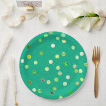 Platos de fiesta de papel verde con espirales de l