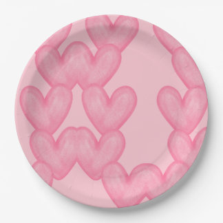 Platos de papel con estampado de corazones rosados