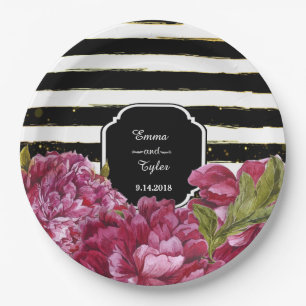Platos de papel con flores de peonía rosa y rayas