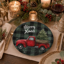 Platos de papel de camión rojo festivo con árbol d