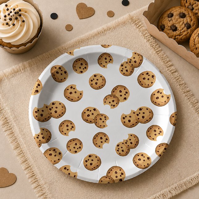 Platos de papel de cumpleaños con galletas de choc (Chocolate Chip Cookies Paper Plates)