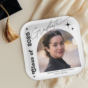 Platos de papel de graduación con foto de la clase