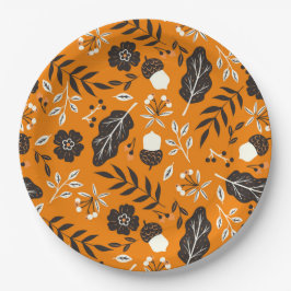 Platos de papel de hojas, bayas y bellotas de otoñ