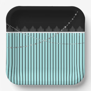 Platos de papel de rayas azules y negras