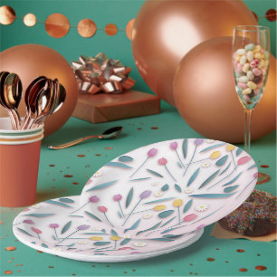 Platos de papel de tulipanes y margaritas de prima