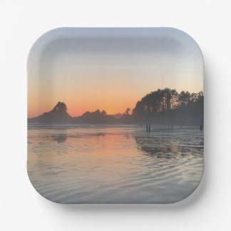 Platos de papel para fiesta al atardecer