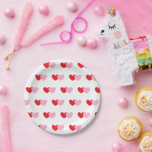 Platos Fiestas blancos con corazón rosa y rojo