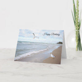 Playa con tarjeta de cumpleaños de Gaviotas
