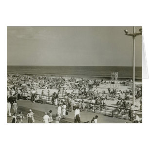 Playa concurrida