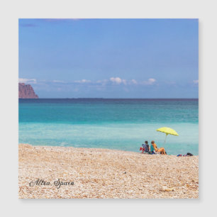 Playa de guijarros en Altea, Costa Blanca, España