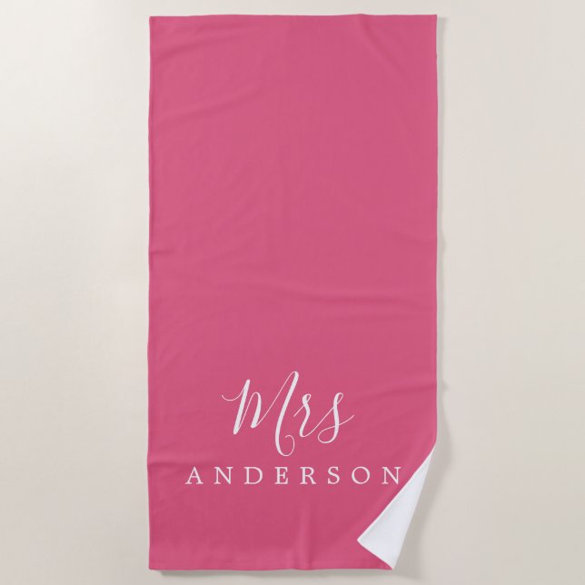 Playa Futuro de moda Sra. Hot Pink Monogram Beach Toalla (Anverso)