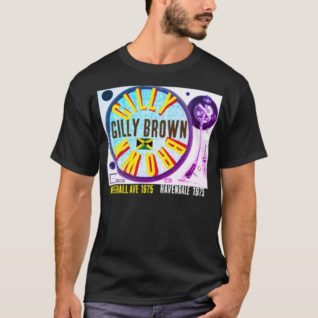 Playera Básica Oscura GILLY BROWN TRIBUTO (Anverso)