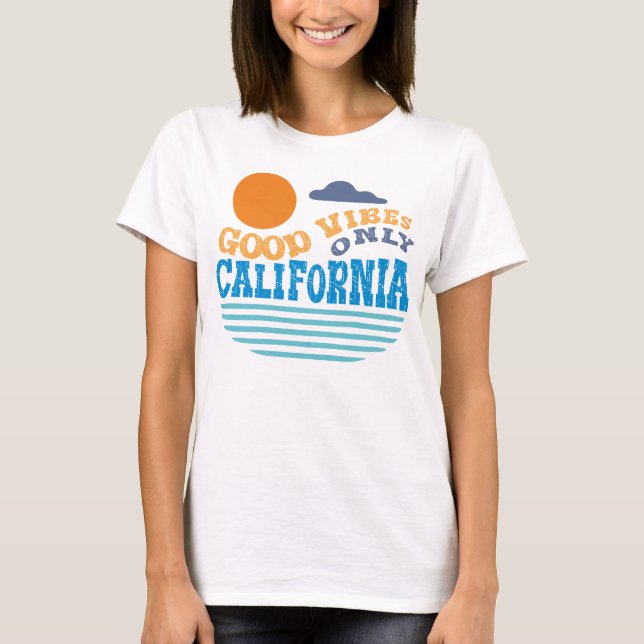 Playera Retro de California 'Buenas Vibraciones So (Anverso)