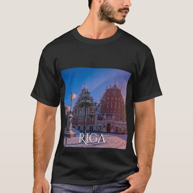 Plaza del ayuntamiento de Riga en camiseta de invi (Anverso)