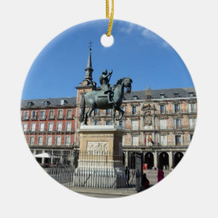 Plaza Mayor, Ornamento de Madrid