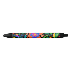 Pluma de patrón floral