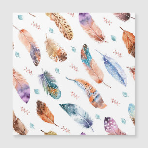 Plumas dibujadas a mano: Patrón de fondo blanco