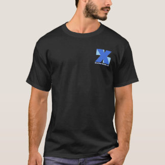 pocketlogo en la camisa oscura