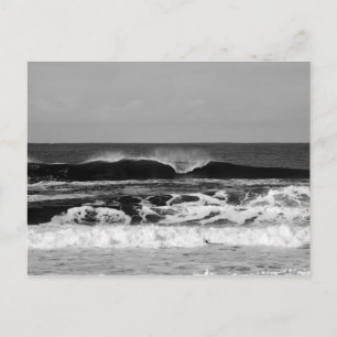 Poderosa postal monocroma del Océano Pacífico III