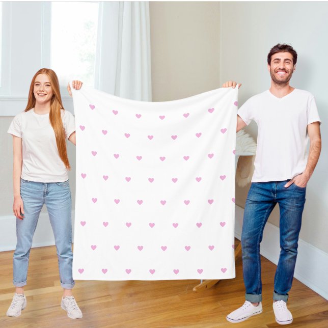 Polar blanket with pink hearts,  modern blanket  (Subido por el creador)