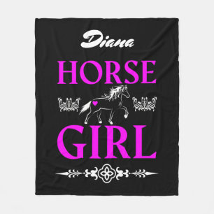 Polar Chica de caballos con una manta con nombre Fleece