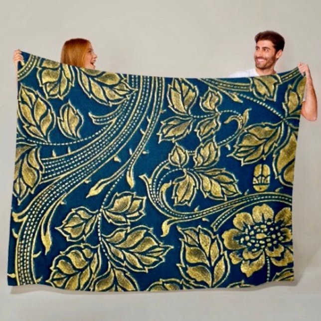 Polar Elegancia de Flor de Oro Manta de Felpa (Throw Blanket Dimensions: 54"l x 38"w Material: 100% polyester; soft touch. 
)