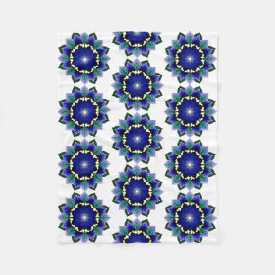 Polar Patrón Mandala 02 en una manta azul oscuro