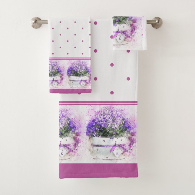 Polka floral monogramada de lavanda rosa (In situ)