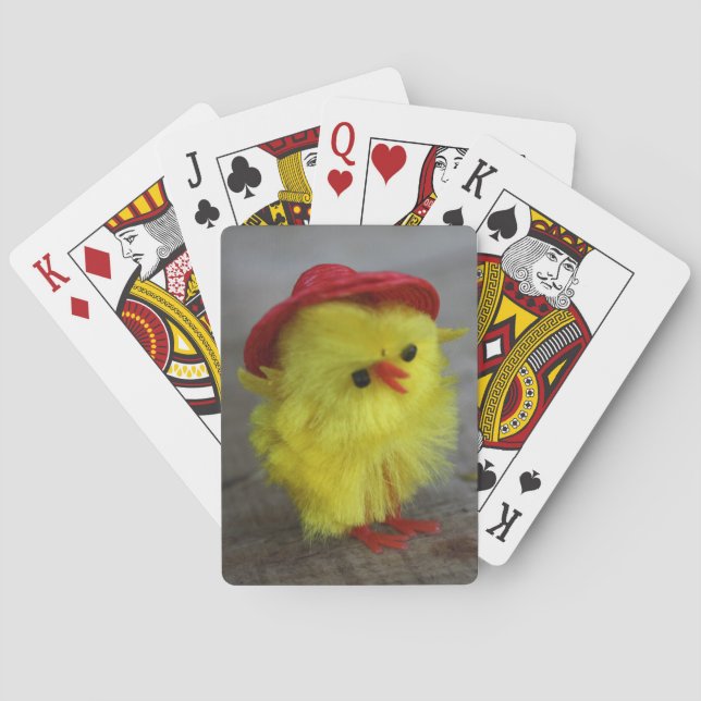 Pollo De Pascua En Gorra Rojo Jugando Cartas Idea  (Reverso)