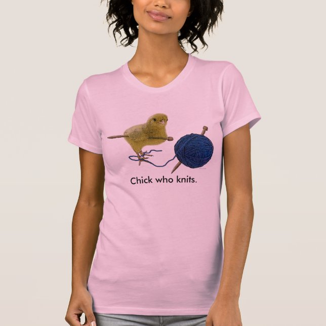 Polluelo que hace punto la camiseta de las señoras (Anverso)