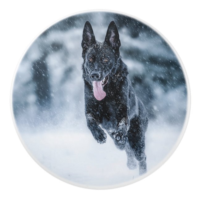 Pomo De Cerámica Black German Shepherd in snow Duvet Cover (Anverso)