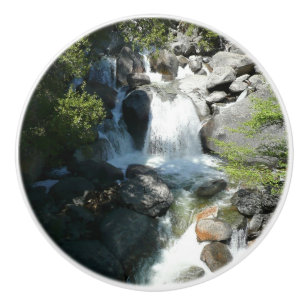 Pomo De Cerámica Cascada en el Parque Nacional Yosemite