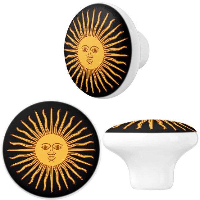 Pomo De Cerámica Celestial amarillo sunshine Face en negro elegante (Celestial sunburst ceramic furniture, drawer or cabinet pull knobs will add style and warmth!)