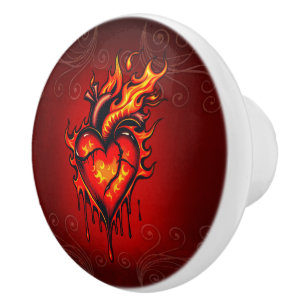 Pomo De Cerámica Corazón inflamante.