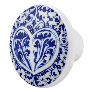 Pomo De Cerámica Corazón vintage francés - pintado de azul sobre bl