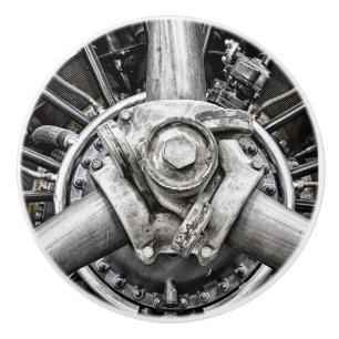 Pomo De Cerámica Dentro de un propulsor
