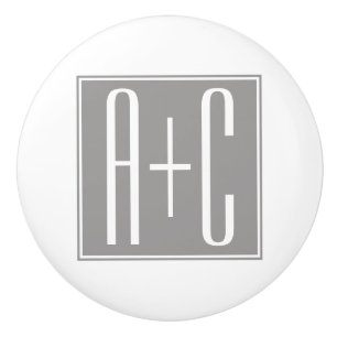 Pomo De Cerámica Iniciales de parejas modificables Blanco y gris