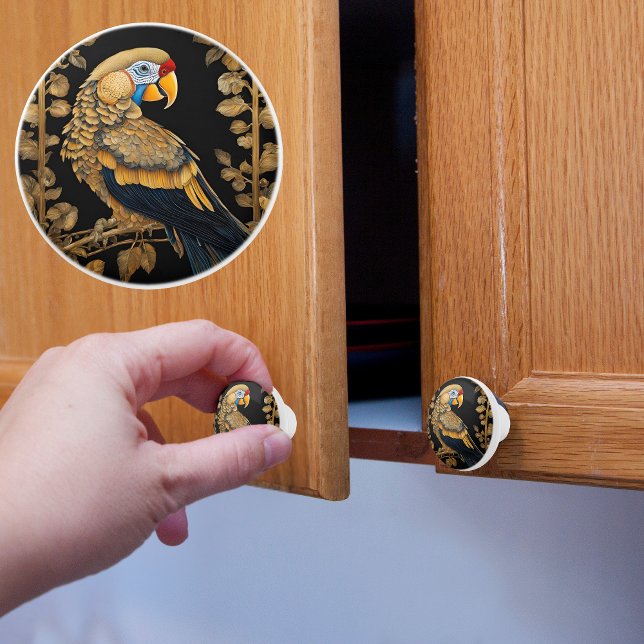 Pomo De Cerámica Loro de oro sobre negro (Subido por el creador)