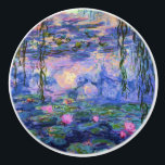 Pomo De Cerámica Monet Water Lilies Bella Artes<br><div class="desc">Claude Monet fue uno de los fundadores de la pintura del impresionismo francés en paisajes al aire libre. Esta es una de sus muchas pinturas de estanque de nenúfares con agua de jardín que muestran el reflejo desde el cielo, con ramas de sauce llorosas colgando por encima del estanque, y...</div>