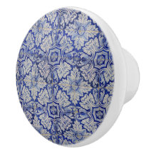 Patrón floral vintage azul y blanco mediterráneo