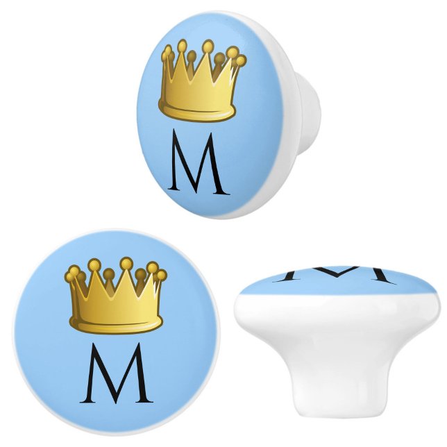 Pomo De Cerámica Regal Monograma Crown Powder Blue (Add regal charm to your space with these baby blue monogram initial crown knobs!)